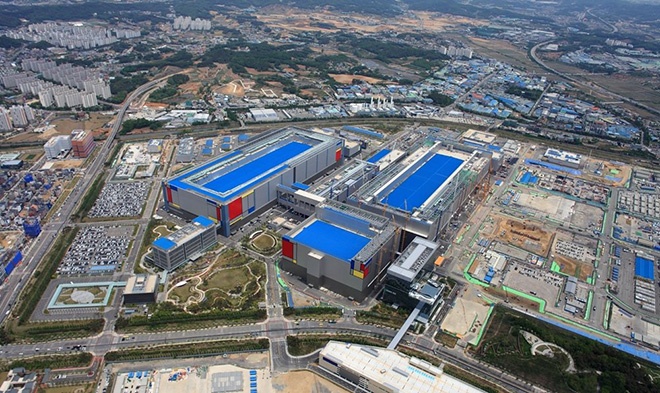 โรงงาน Samsung Electronics Foundry ในเมือง Pyeongtaek เกาหลีใต้